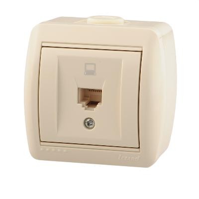 Розетка компьютерная 1-м ОП Nata RJ45 16А IP20 крем. LEZARD 710-0300-139 Розетка компьютерная 1-м ОП Nata RJ45 16А IP20 крем. LEZARD 710-0300-139