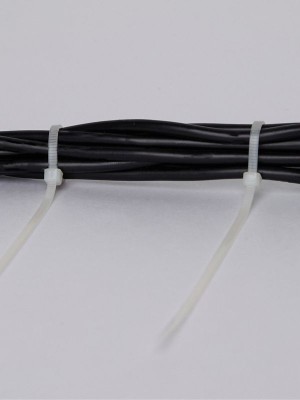 Хомут кабельный 2.5х150 нейл. бел. (уп.100шт) IEK UHH31-D025-150-100