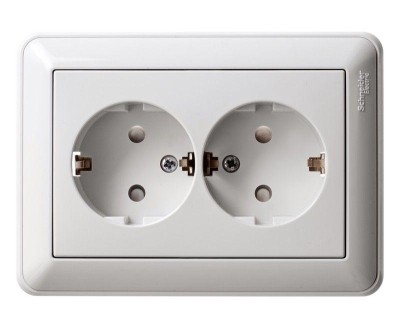 Розетка 2-м СП W59 16А IP20 с заземл. защ. шторки в сборе бел. SE RS16-255-18 Розетка 2-м СП W59 16А IP20 с заземл. защ. шторки в сборе бел. SE RS16-255-18