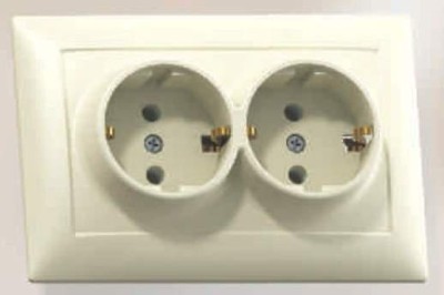 Розетка 2-м СП Селена РС16-372 16А IP20 с заземл. сл. кость Кунцево 8148 Розетка 2-м СП Селена РС16-372 16А IP20 с заземл. сл. кость Кунцево 8148